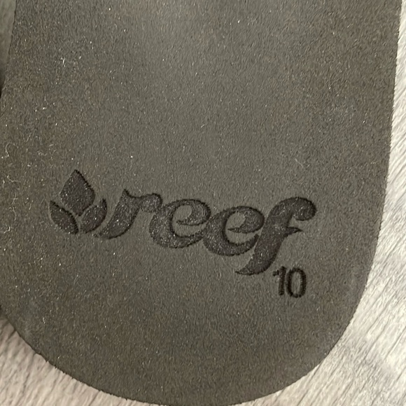 Reef Brown and Teal Flip Flops with Coral Accents size 10 - Picture 2 of 9